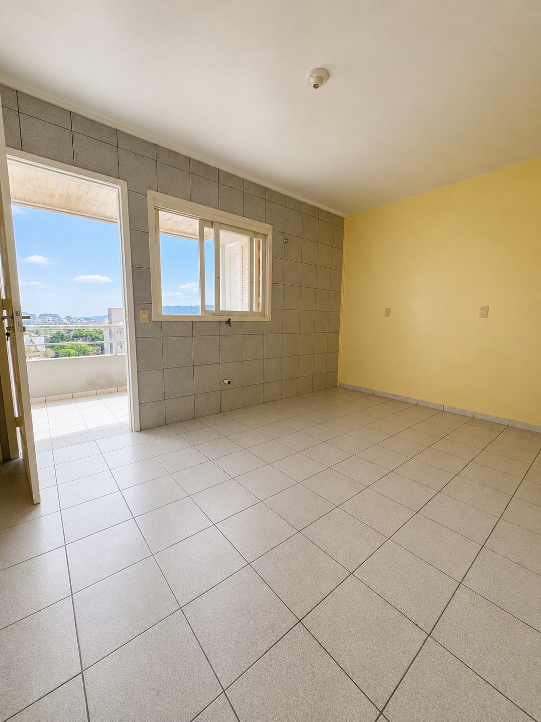 Apartamento Espaçoso, Bem Iluminado e com Vista - Foto 8