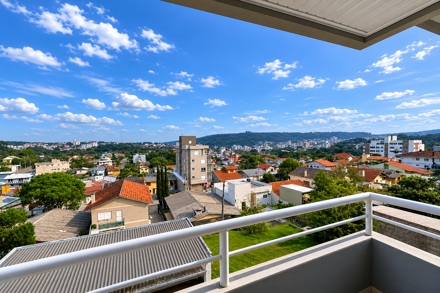 Apartamento Espaçoso, Bem Iluminado e com Vista - Foto 7